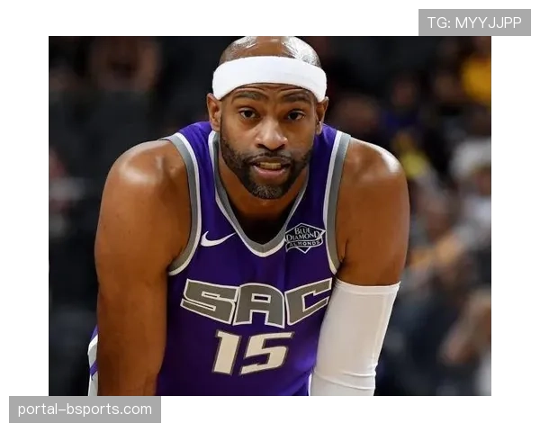 国王第三节命中率28.9%崩盘：勇士区域联防限制卡特外线出手